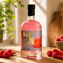 Lade das Bild in den Galerie-Viewer, N°2 Himbeer-Chili-Gin 45%