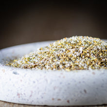 Lade das Bild in den Galerie-Viewer, Ostseesalz Rosmarin im Weckglas