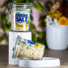 Lade das Bild in den Galerie-Viewer, Ostseesalz Sanddorn-Knoblauch im Weckglas