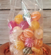 Lade das Bild in den Galerie-Viewer, "Strandbälle" - bunte Pfefferminzkugeln